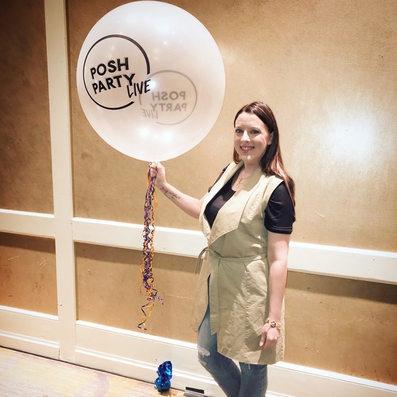 Meet your Posher, Kristin - Picture 4 of 4